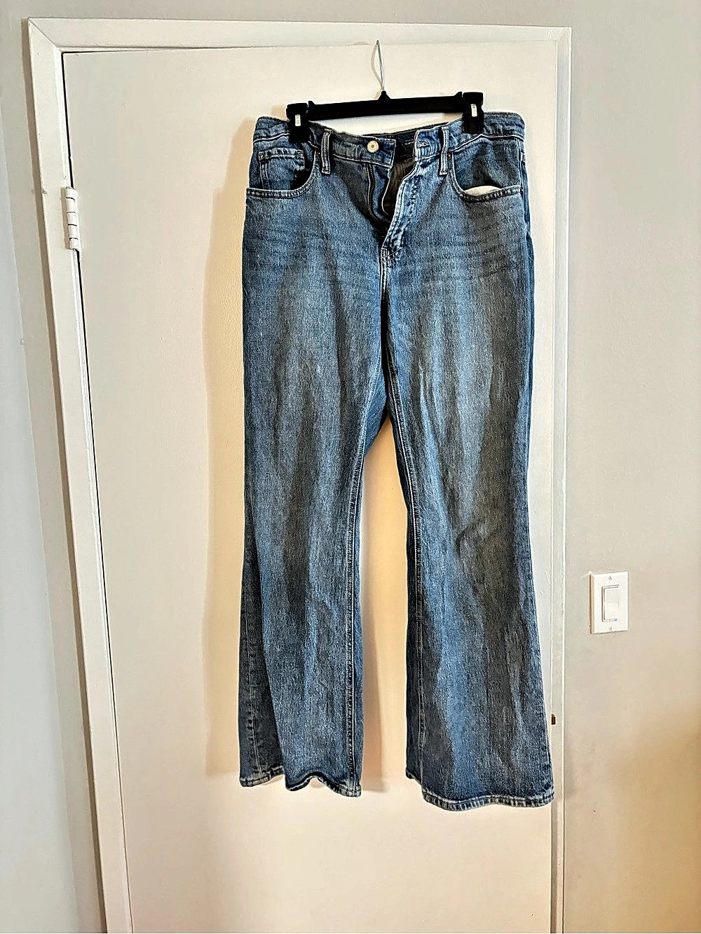 Old navy Women's Blue Straight Leg Jeans